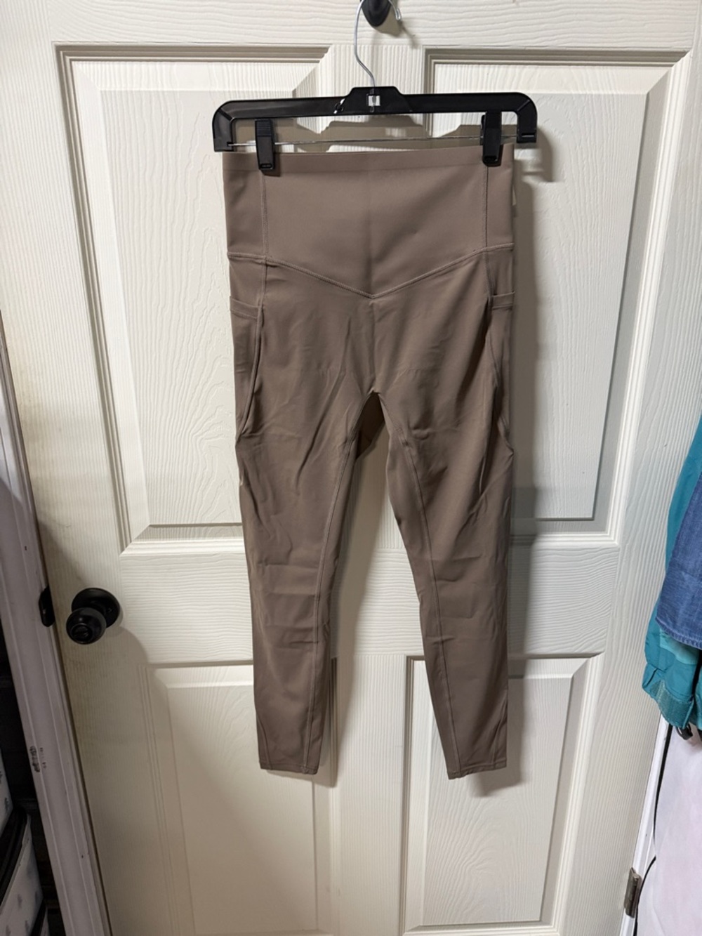 HALARA Taupe High-Rise Leggings with Side Pocket